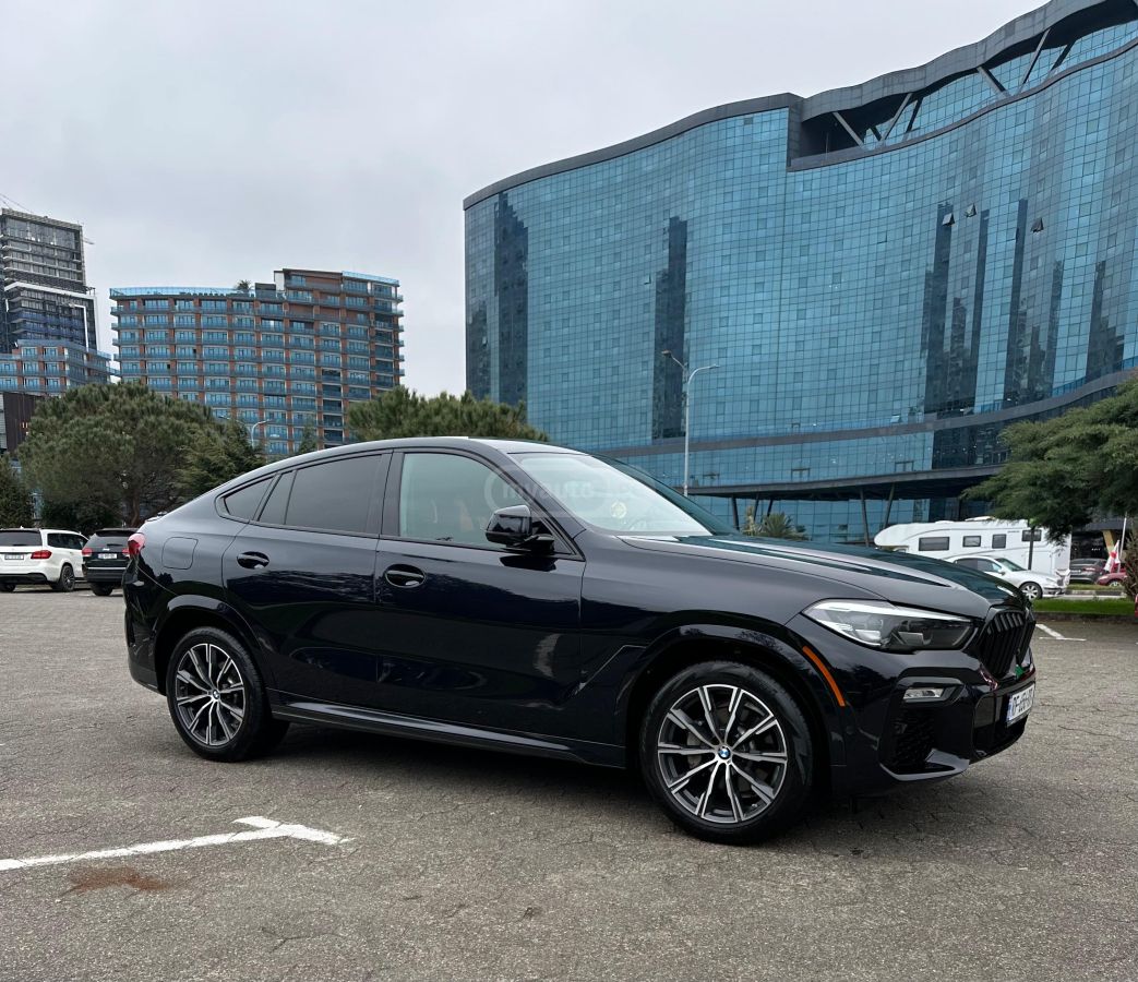 BMW xDrive40i 4dr All-Wheel Drive — миниатюра 3