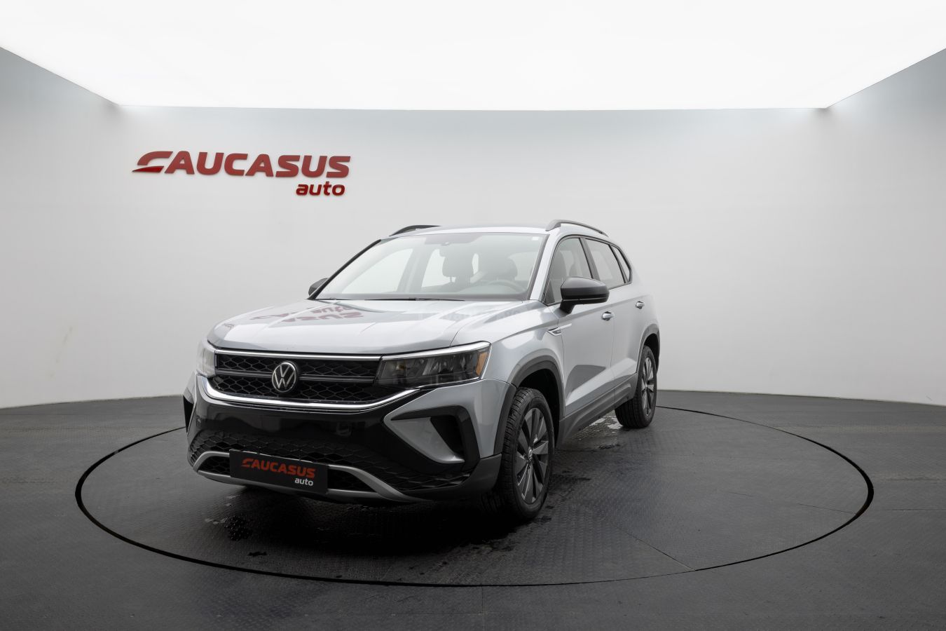 Volkswagen Taos - фото 1