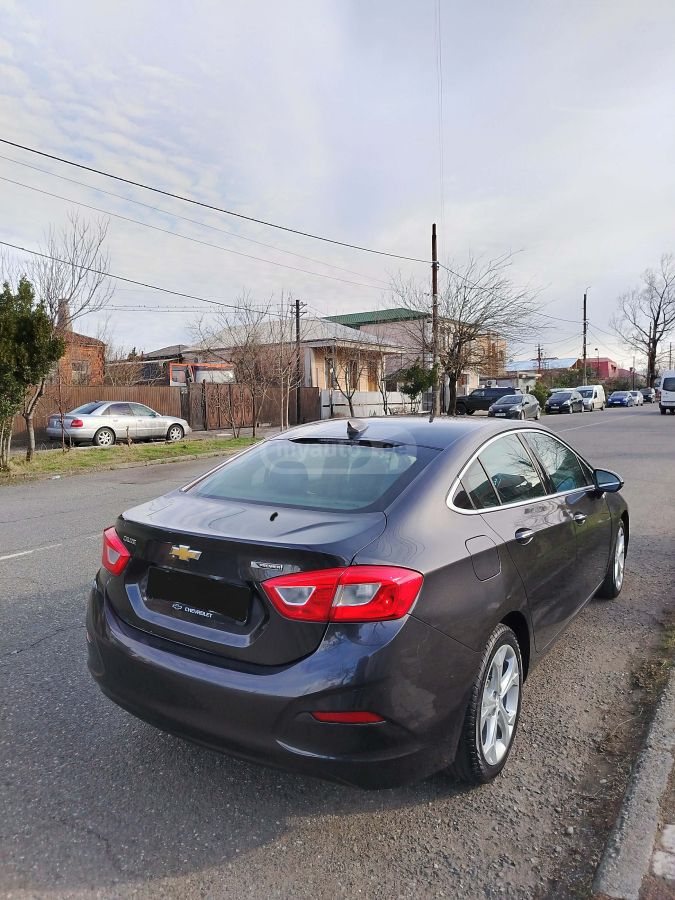 Chevrolet Cruze - фото 4