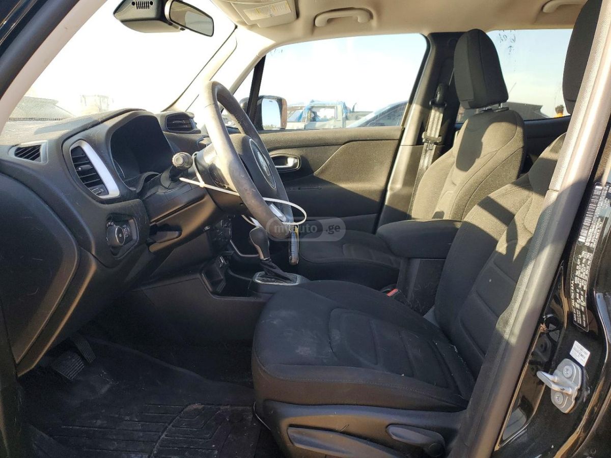 Jeep Renegade - фото 7