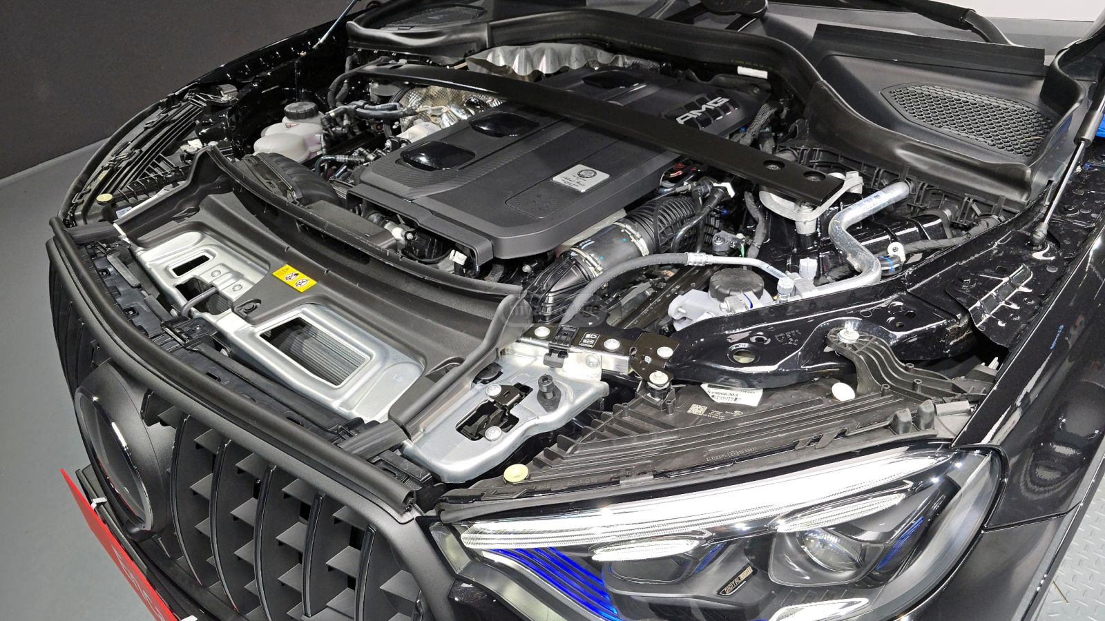 Mercedes-Benz GLC 43 AMG Coupe 2026 — миниатюра 11