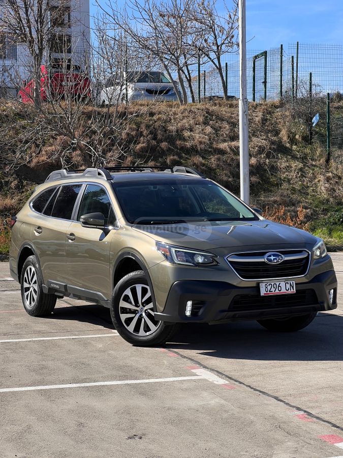 Subaru Premium 4dr All-Wheel Drive CV