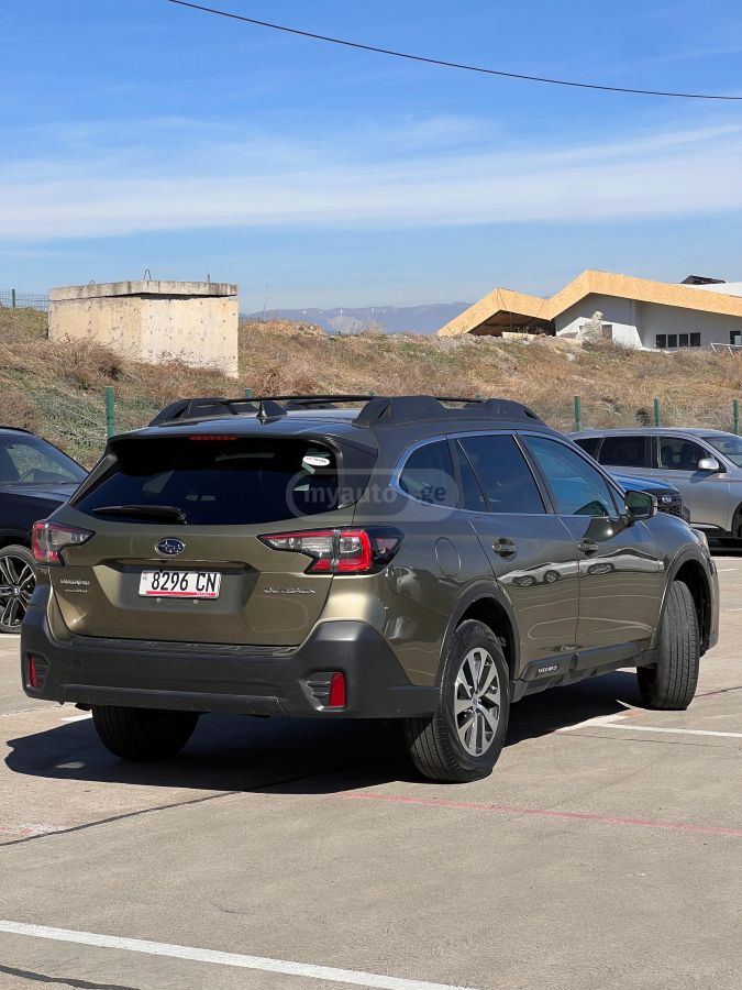 Subaru Premium 4dr All-Wheel Drive CV — миниатюра 2