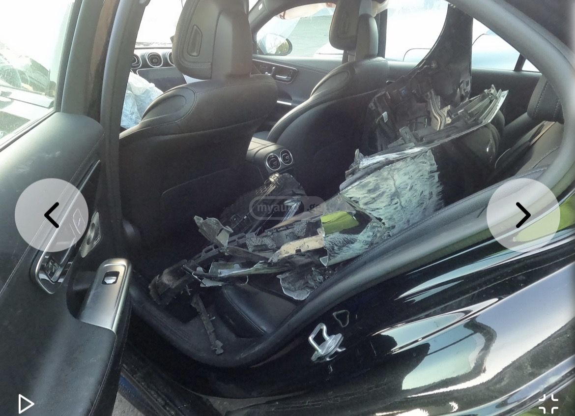 Mercedes-Benz C 300 Amg line 2023 — миниатюра 11