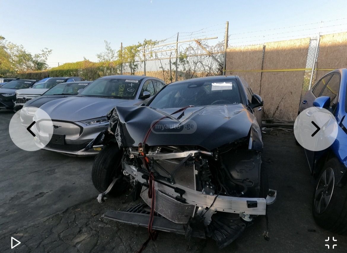 Mercedes-Benz C 300 Amg line 2023 — миниатюра 9