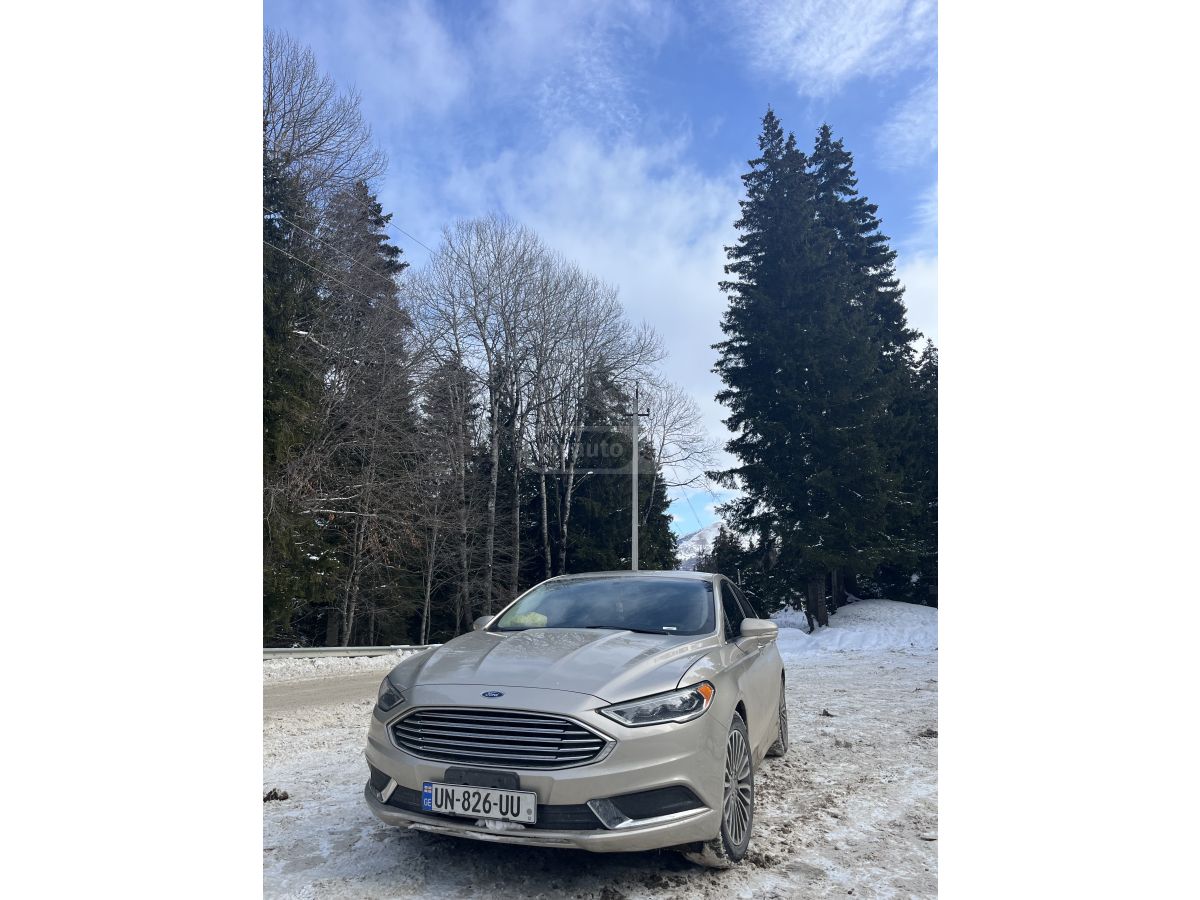 Ford Fusion - фото 1