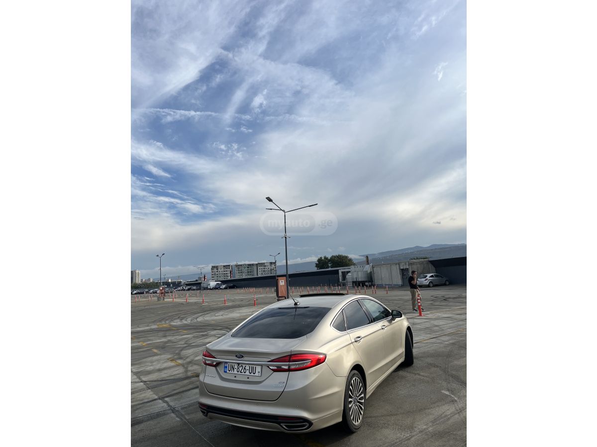 Ford Fusion - фото 10