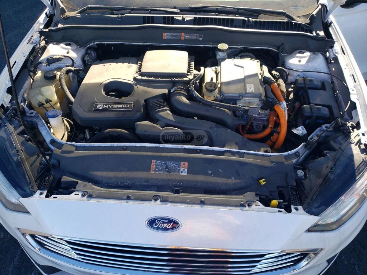 Ford Fusion - фото 11