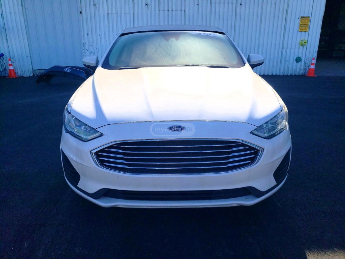 Ford Fusion - фото 5