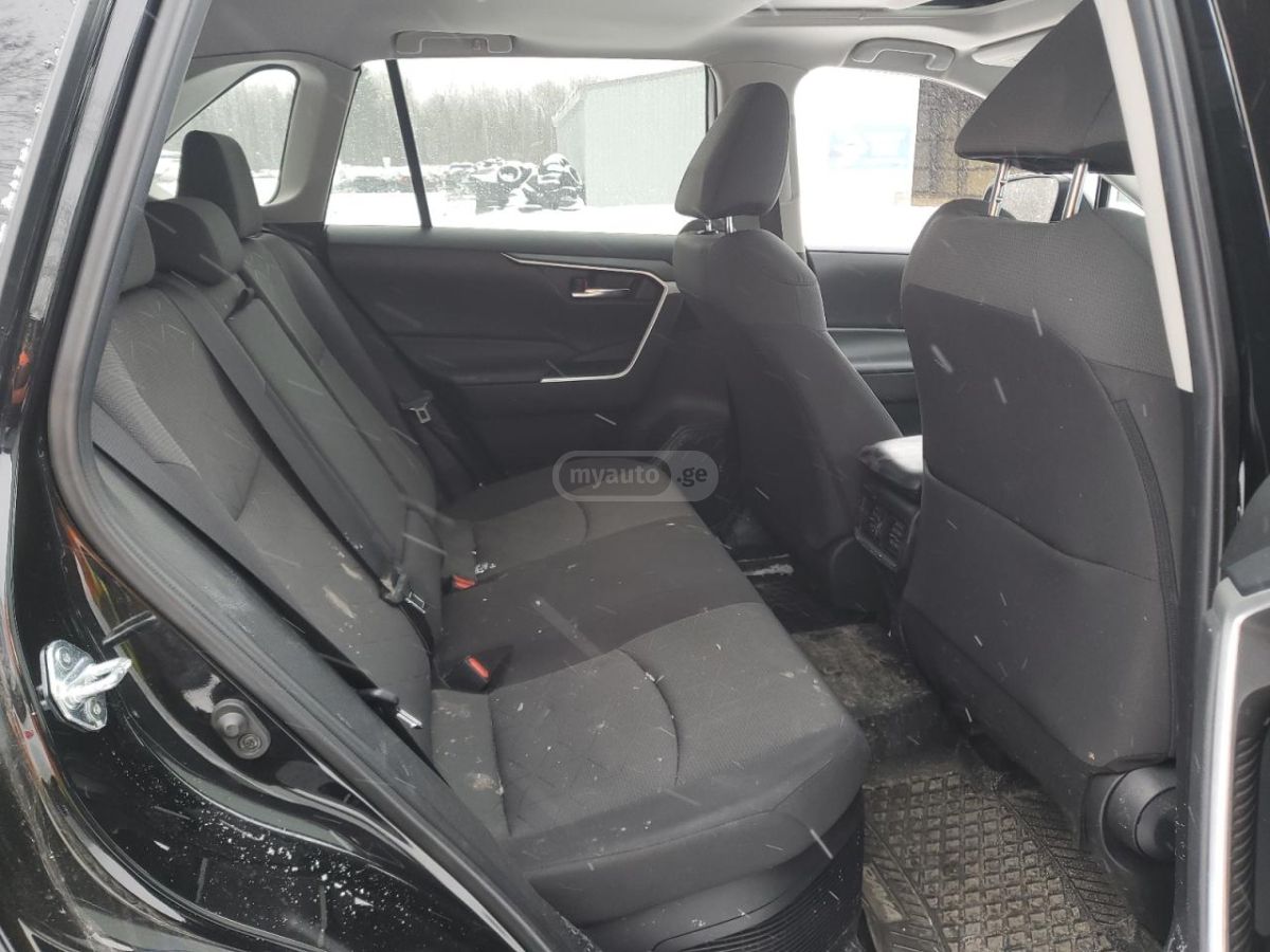 Toyota RAV 4 - фото 11