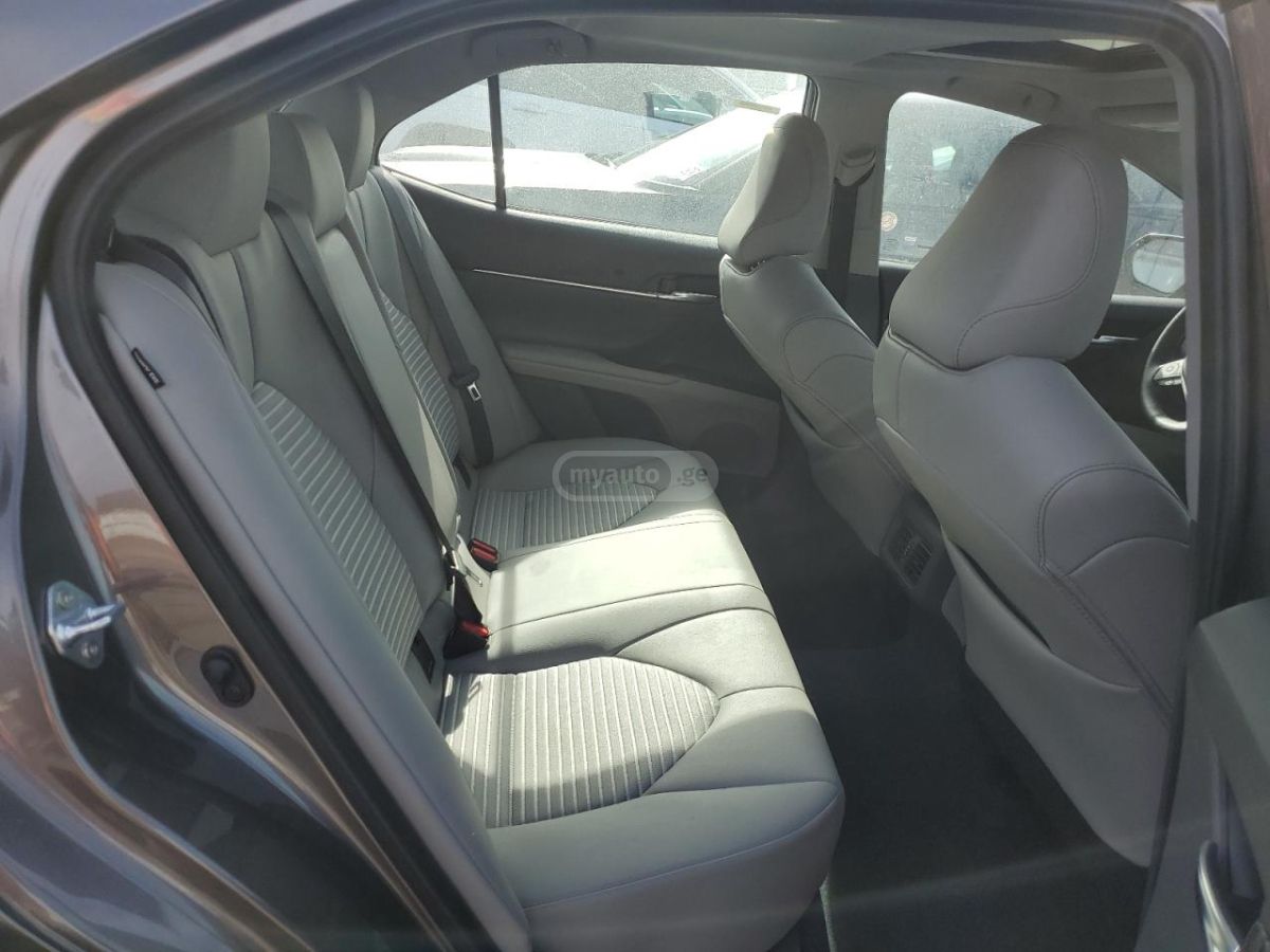 Toyota SE — миниатюра 9