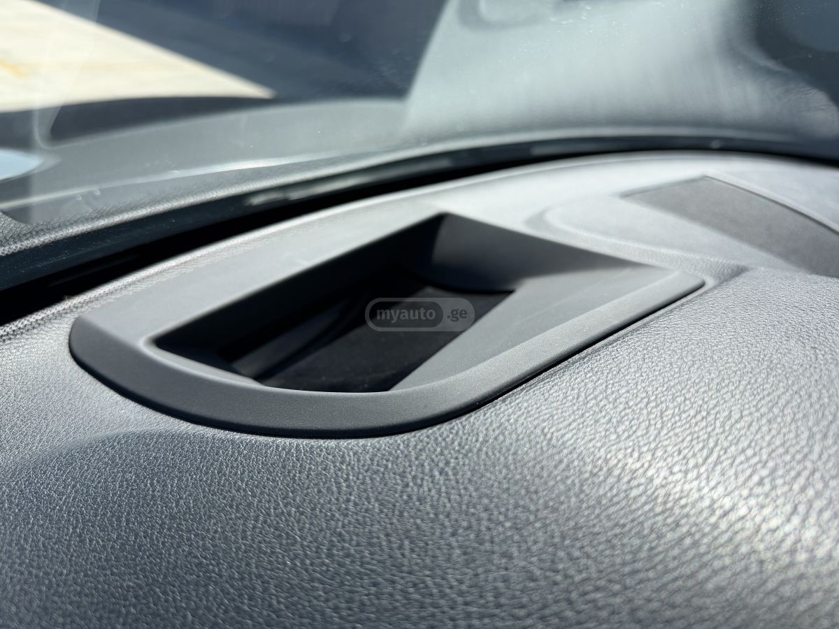 BMW X5 - фото 12