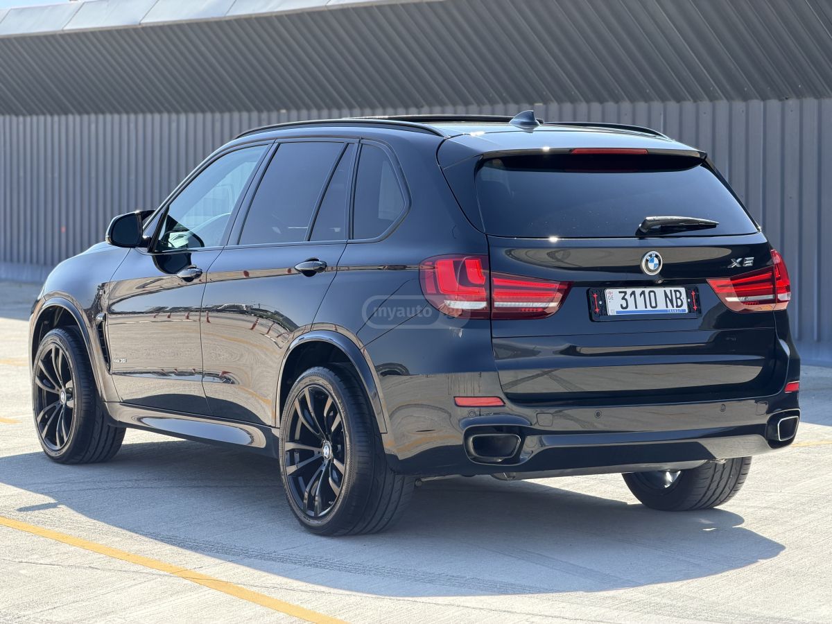BMW X5 - фото 5