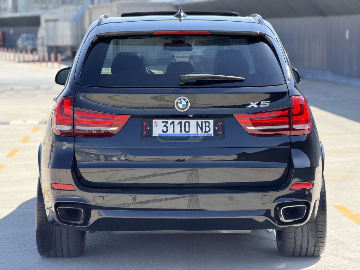 BMW X5 - фото 6