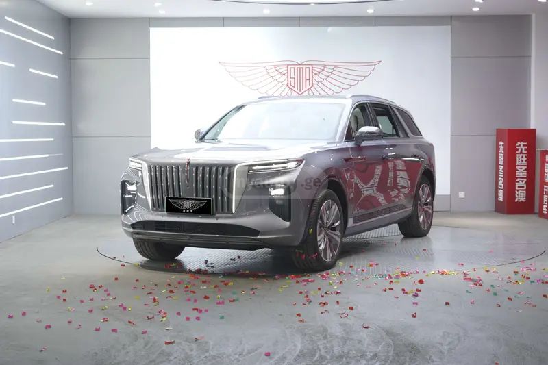 Hongqi E-HS9 - фото 1