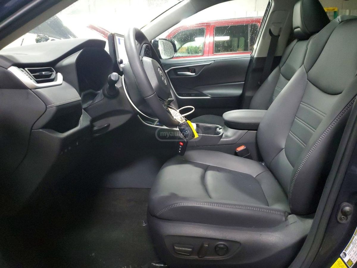 Toyota RAV 4 2025 — миниатюра 7