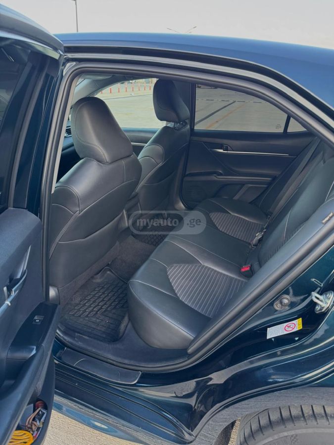 Toyota Camry - фото 11