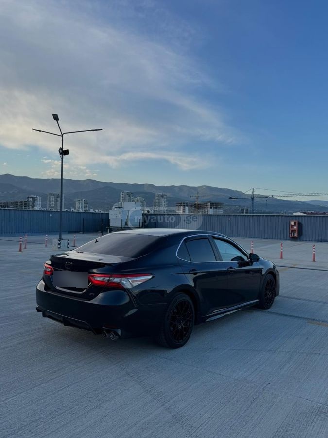 Toyota Camry - фото 5
