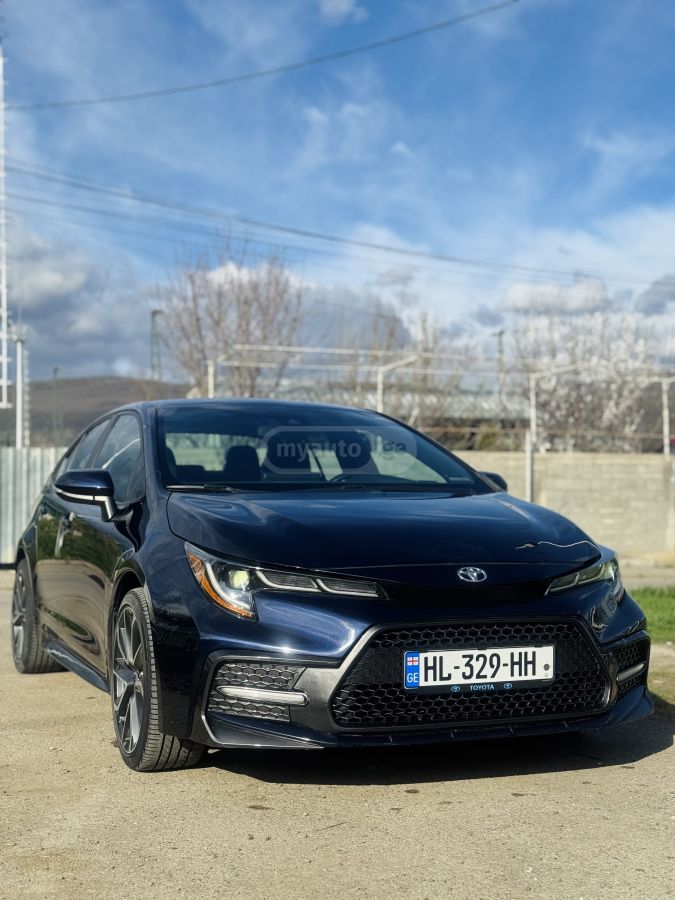 Toyota Corolla - фото 1