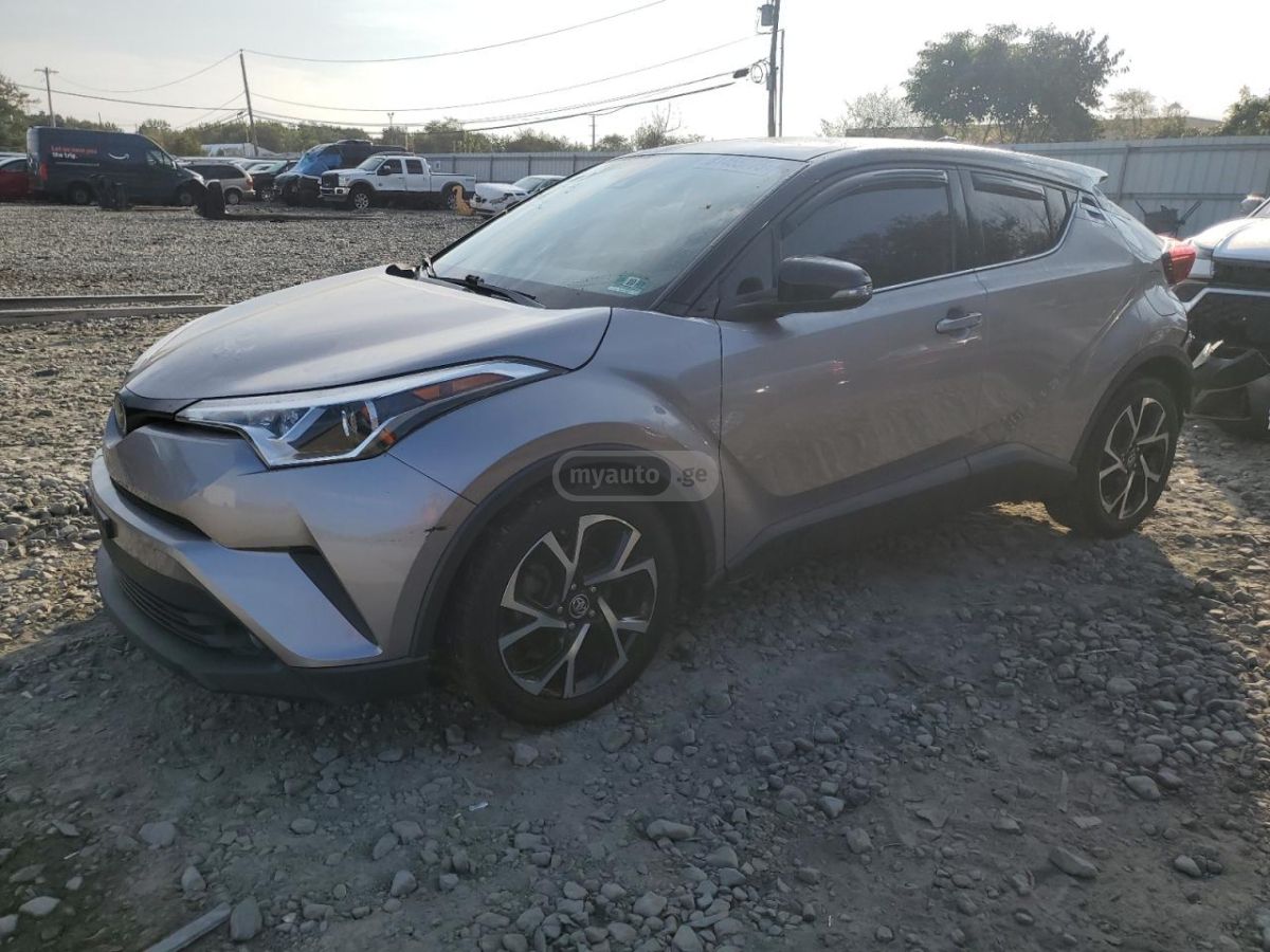Toyota Limited 4dr Front-Wheel Drive — миниатюра 1