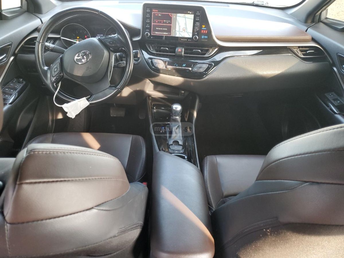 Toyota Limited 4dr Front-Wheel Drive — миниатюра 4