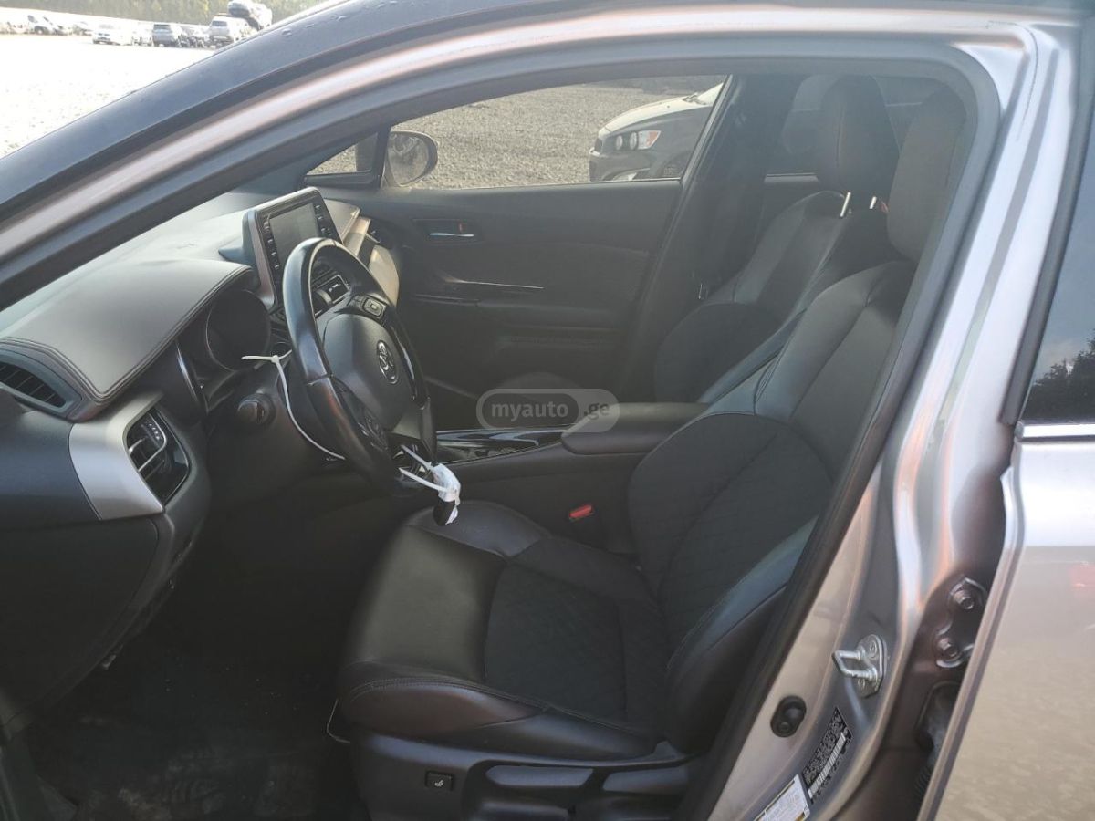 Toyota Limited 4dr Front-Wheel Drive — миниатюра 5