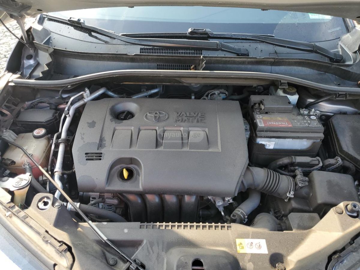 Toyota Limited 4dr Front-Wheel Drive — миниатюра 7