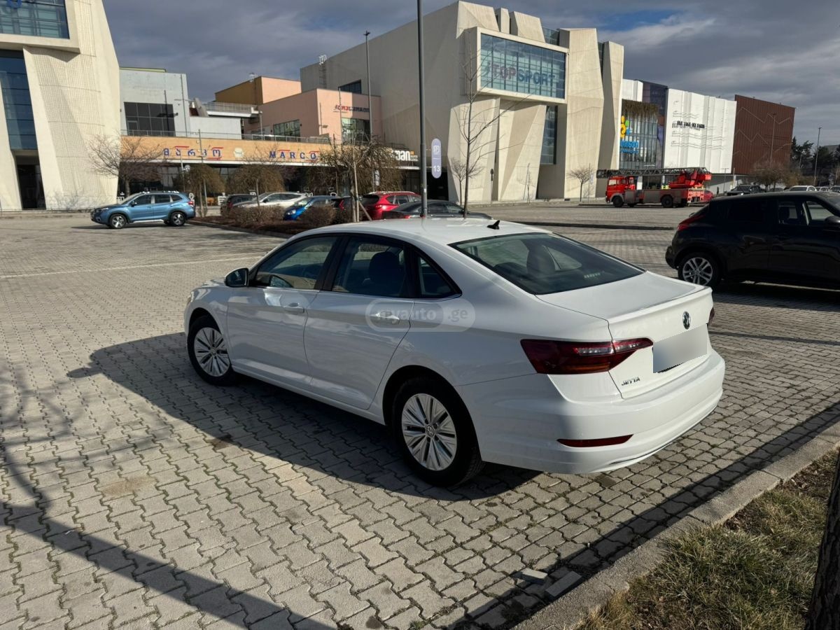 Volkswagen Jetta - фото 9
