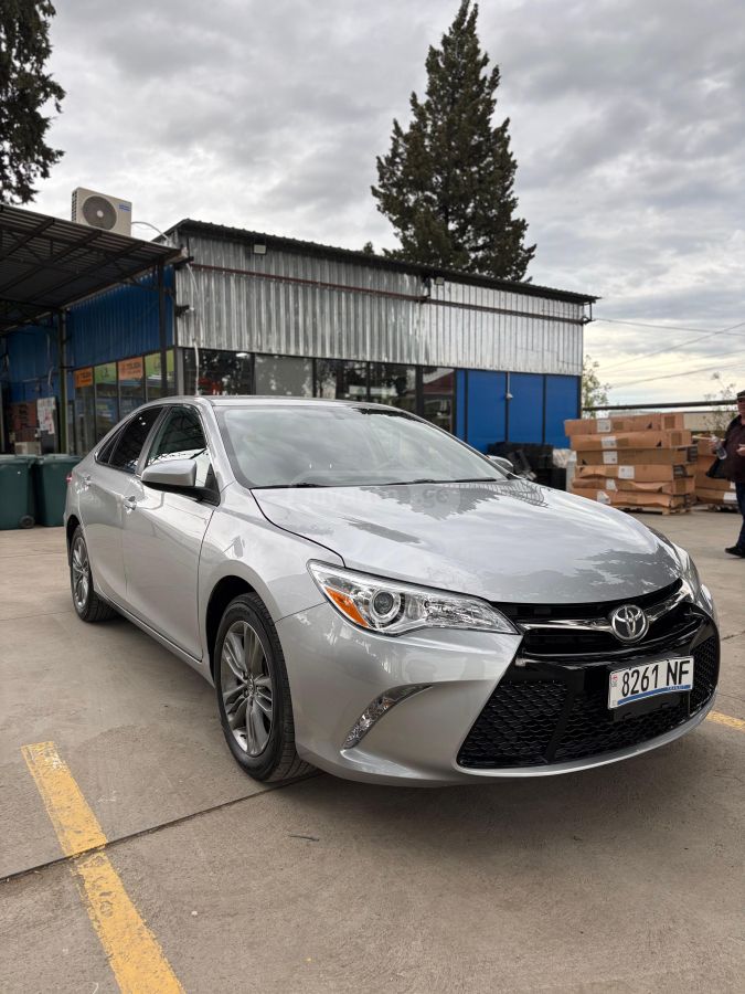 Toyota Camry - фото 4