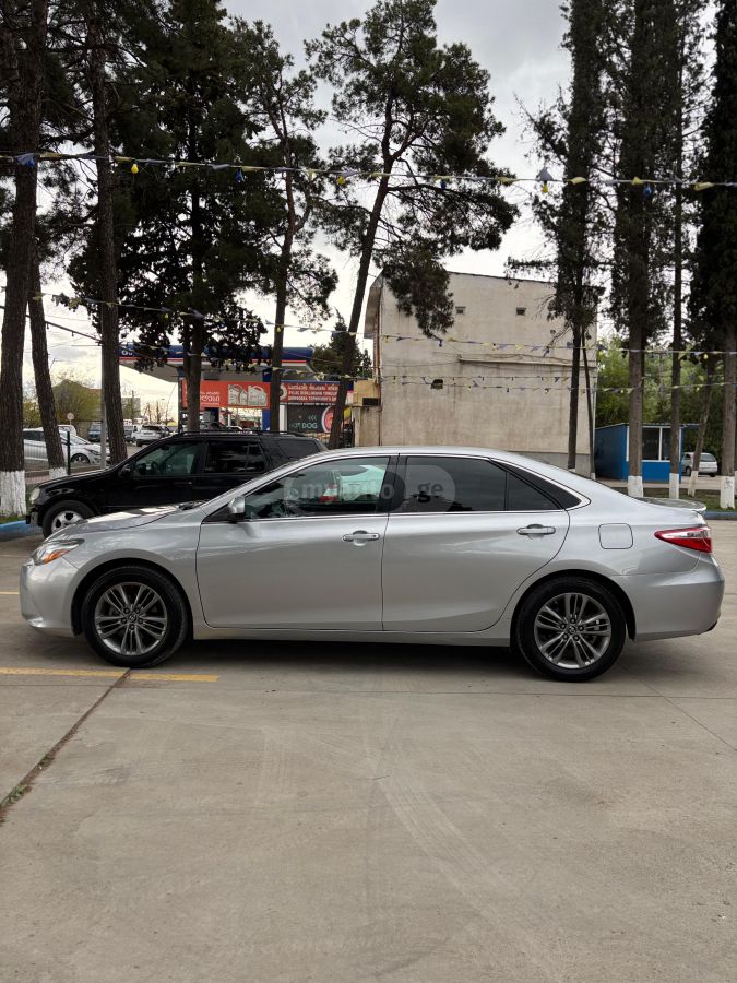 Toyota Camry - фото 7