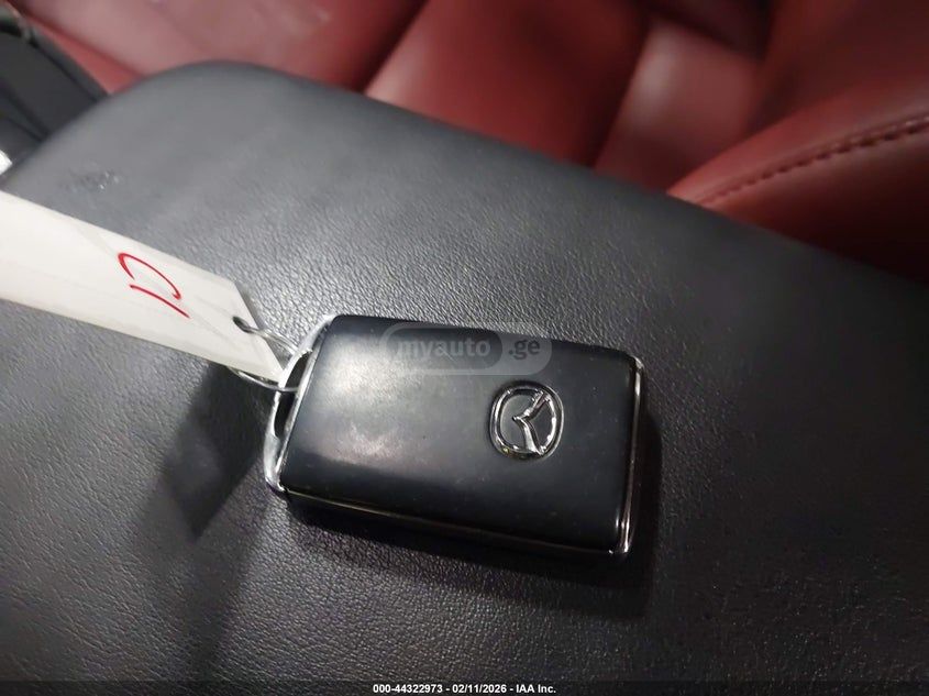 Mazda Mazda 3 2024 — миниатюра 10