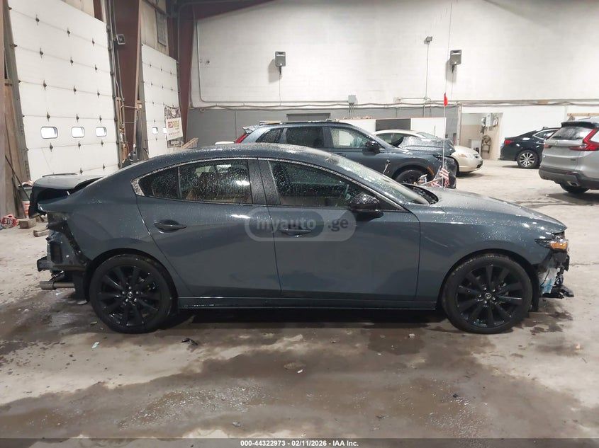 Mazda Mazda 3 2024 — миниатюра 13
