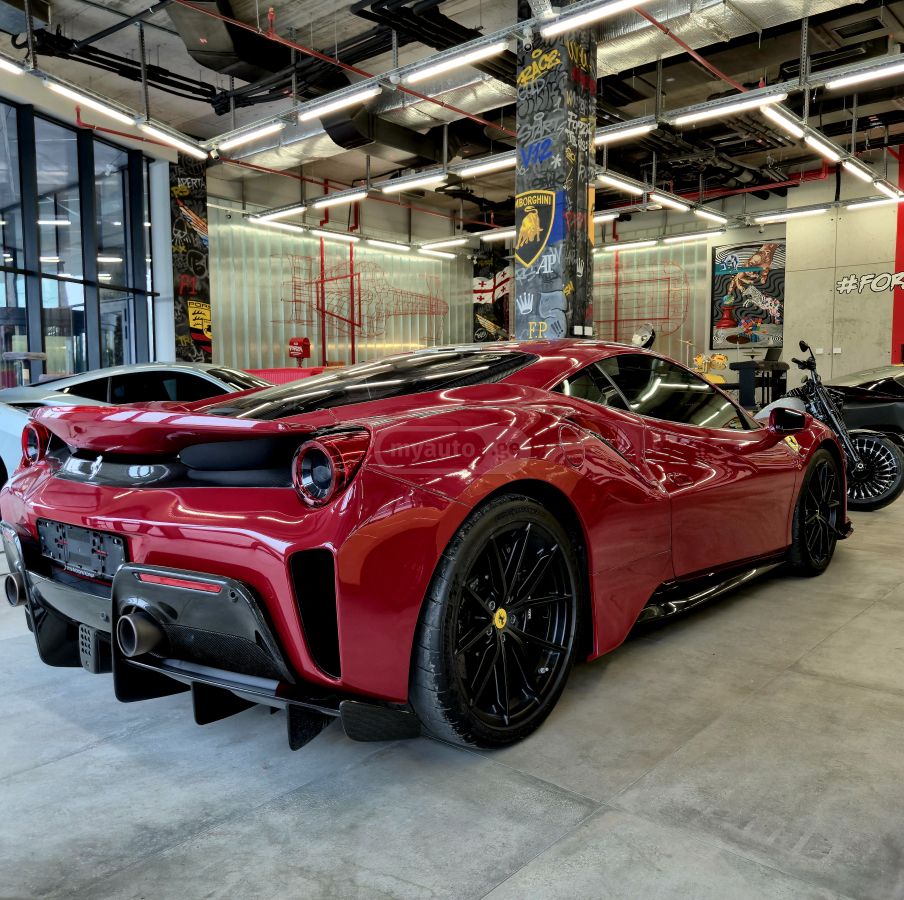 Ferrari 488 Pista - фото 5