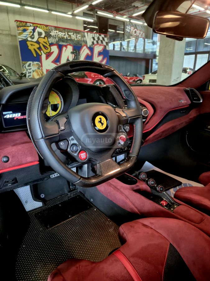 Ferrari 488 Pista - фото 6