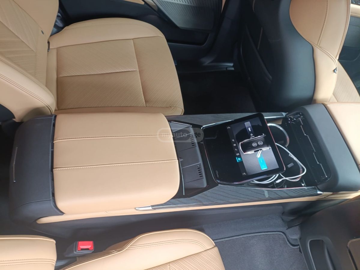 Cadillac  — миниатюра 6