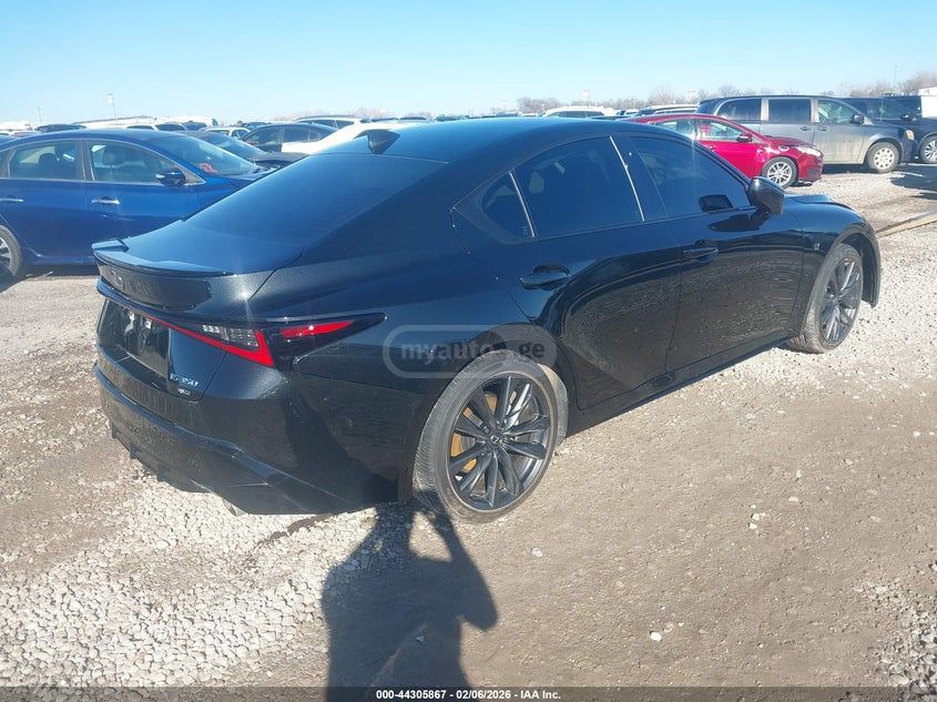 Lexus IS 350 2025 — миниатюра 4