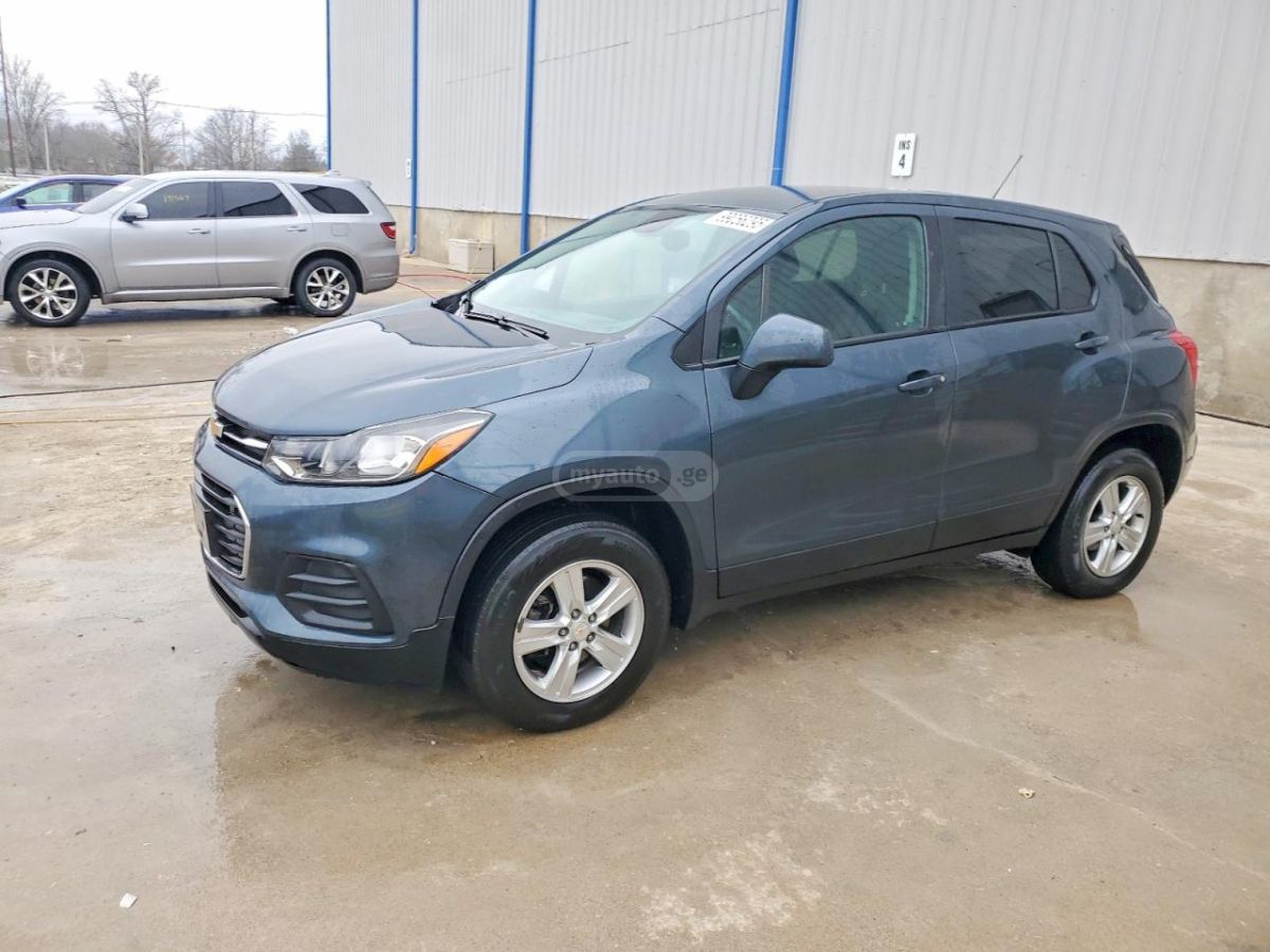 Chevrolet Trax - фото 1