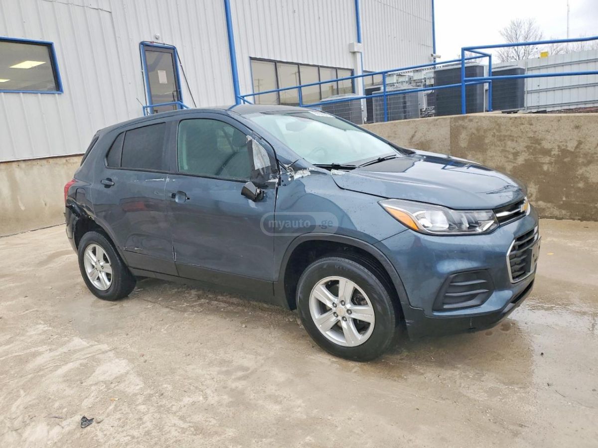 Chevrolet Trax - фото 3