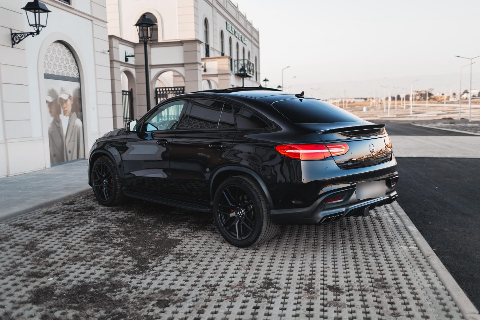 Mercedes-Benz GLE 63 AMG - фото 5