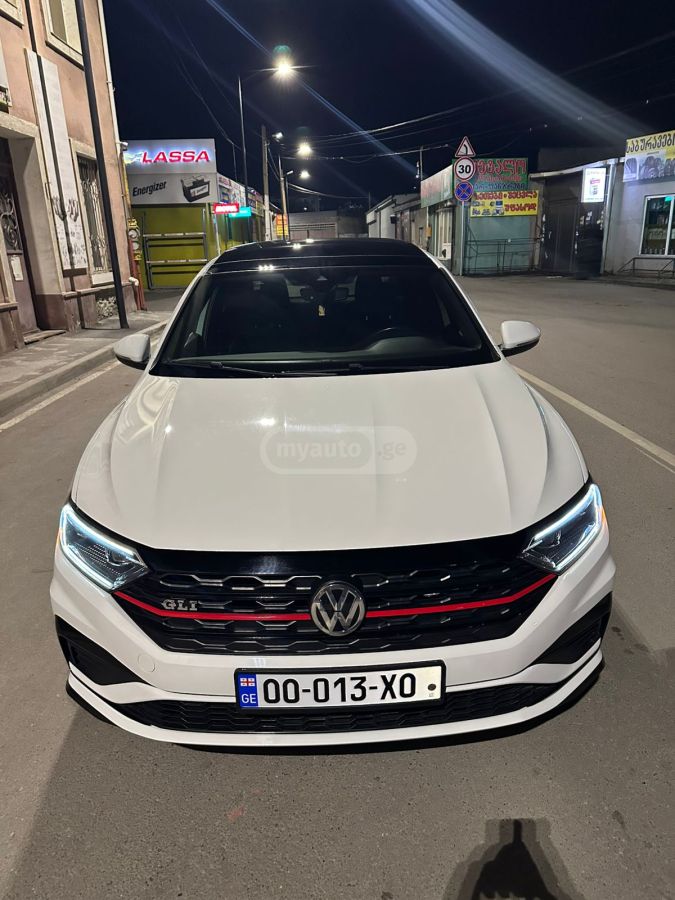 Volkswagen Jetta - фото 1