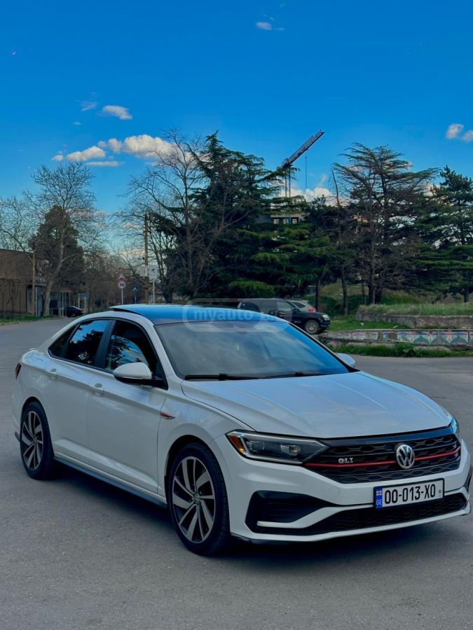 Volkswagen Jetta - фото 5