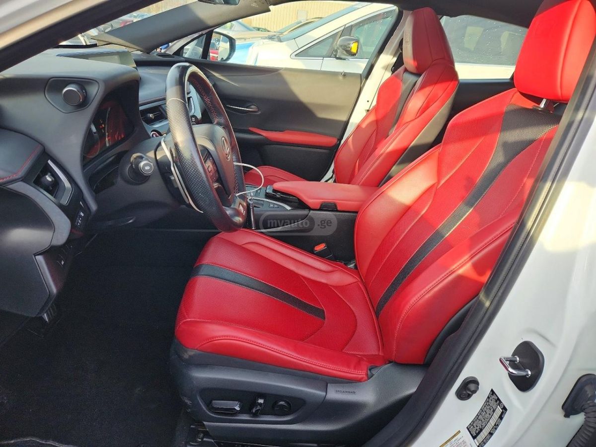 Lexus UX 200 2021 — миниатюра 7