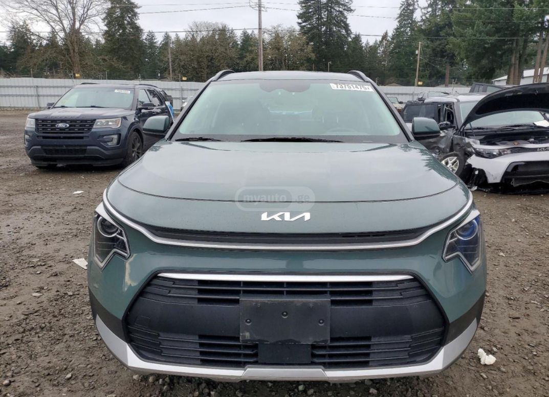 Kia Niro - фото 1