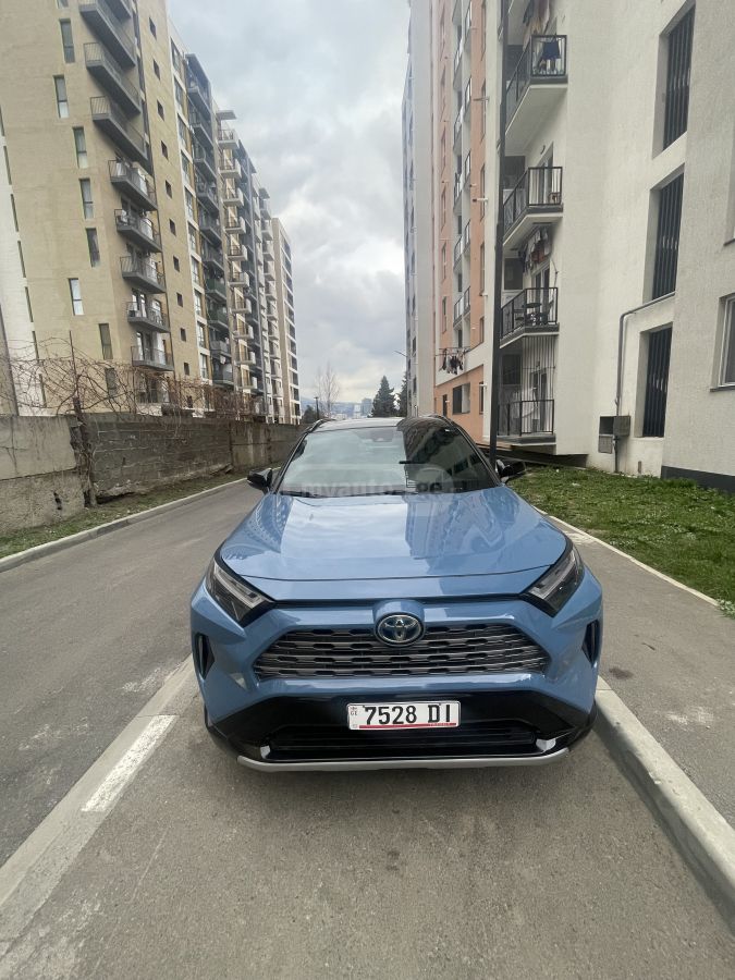 Toyota RAV 4 - фото 3