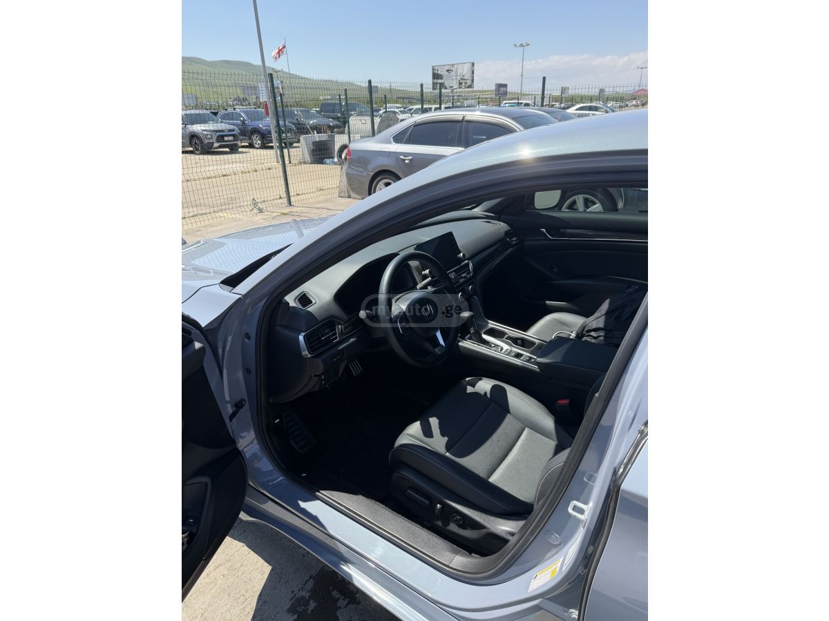 Honda Accord - фото 10