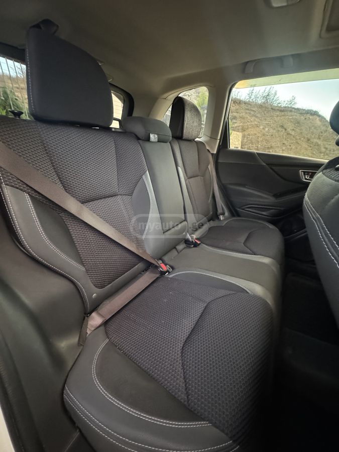 Subaru Wilderness 4dr All-Wheel Drive — миниатюра 8