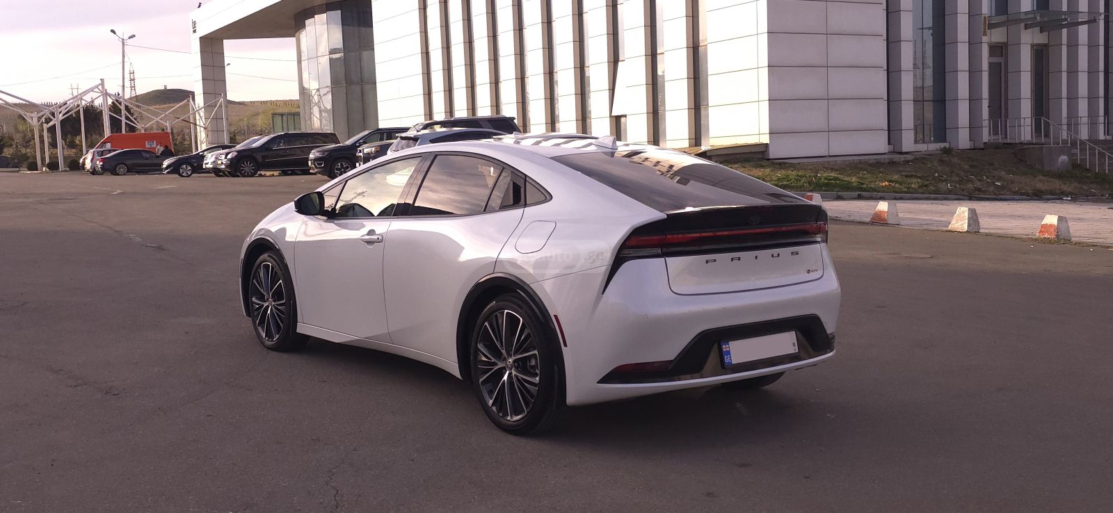 Toyota Prius - фото 4