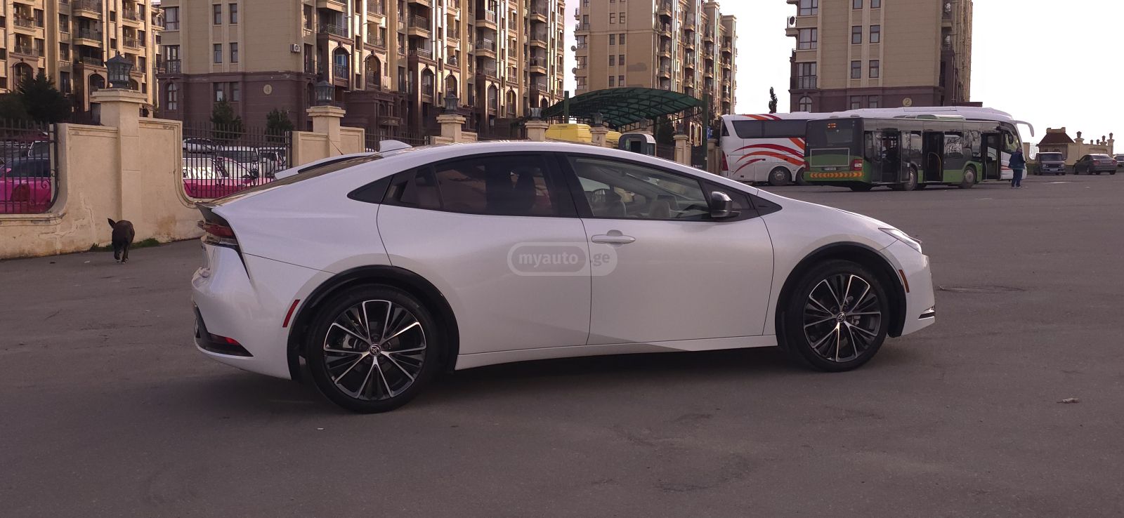 Toyota Prius - фото 5