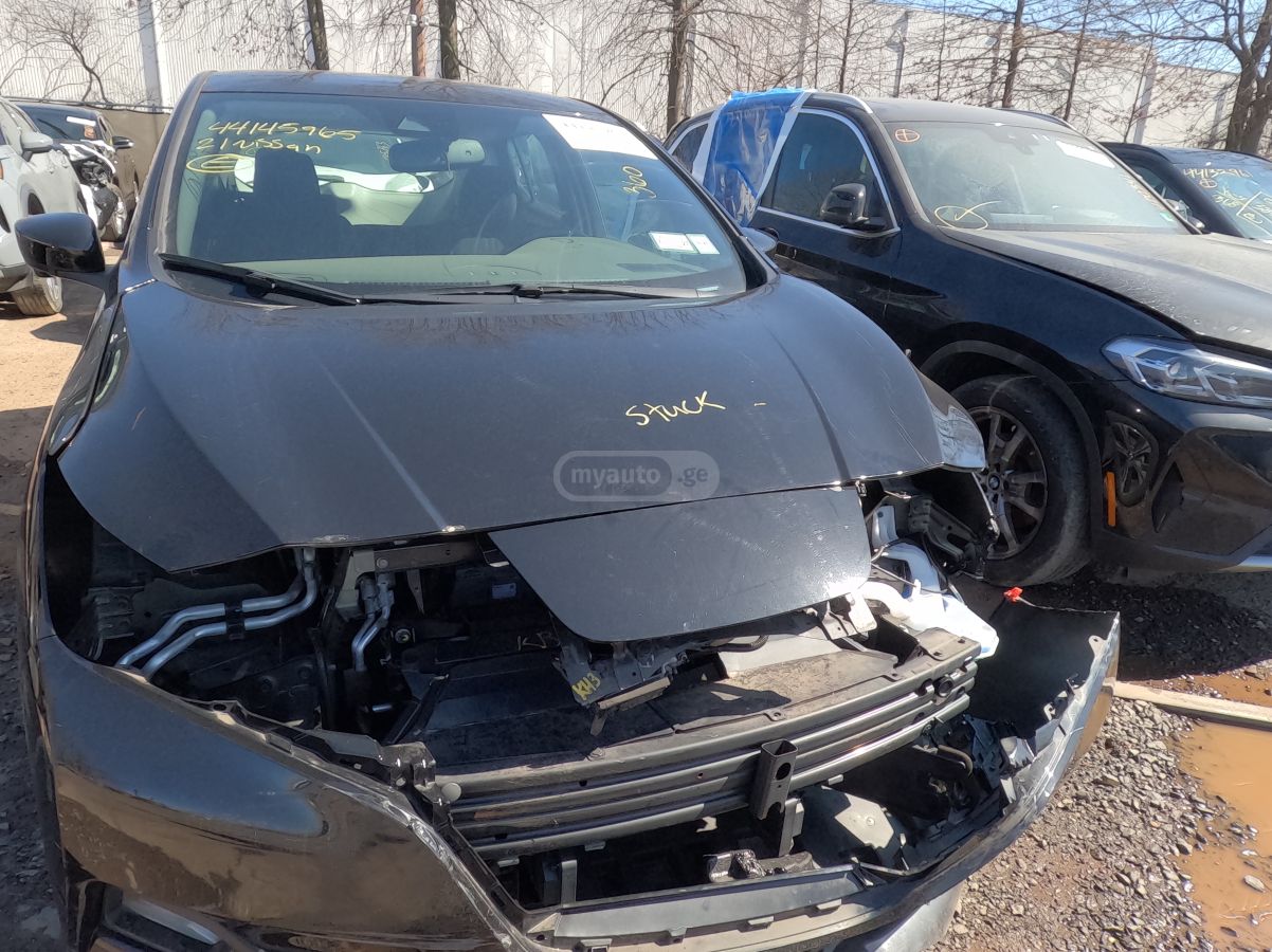 Nissan Leaf - фото 7