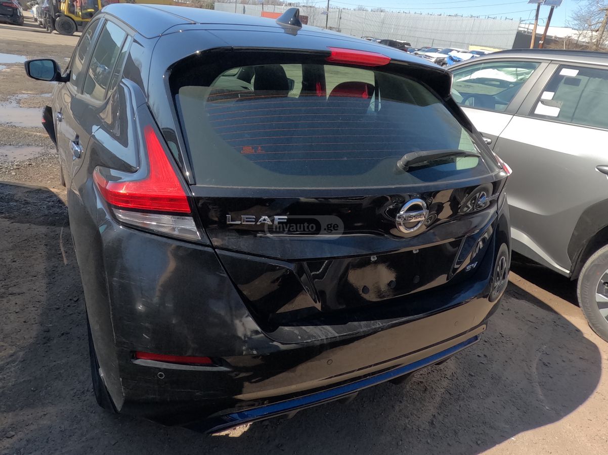 Nissan Leaf - фото 9